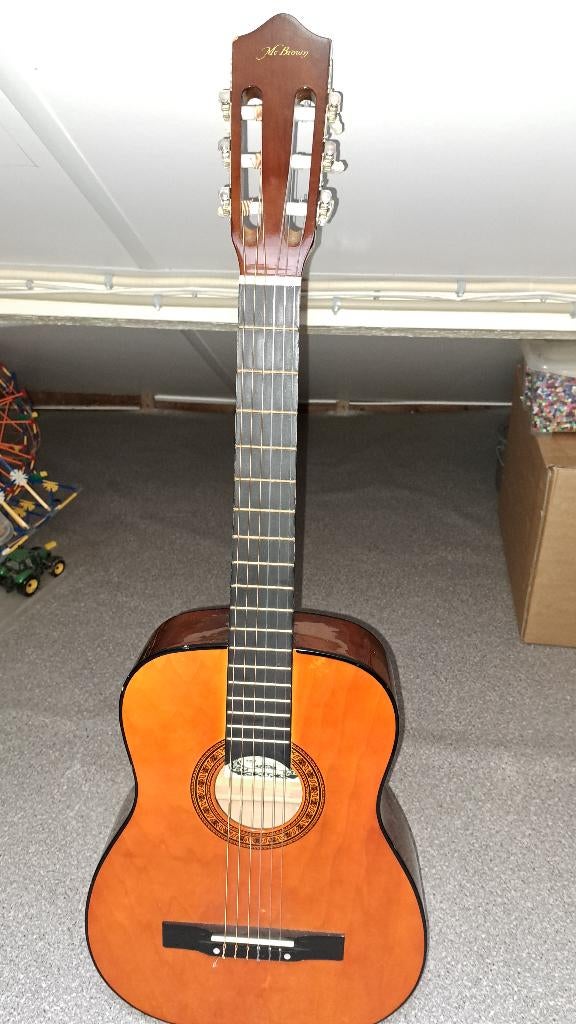 Te koop Gitaar Mc. Brown, Ophalen, Zo goed als nieuw, Klassieke of Spaanse gitaar