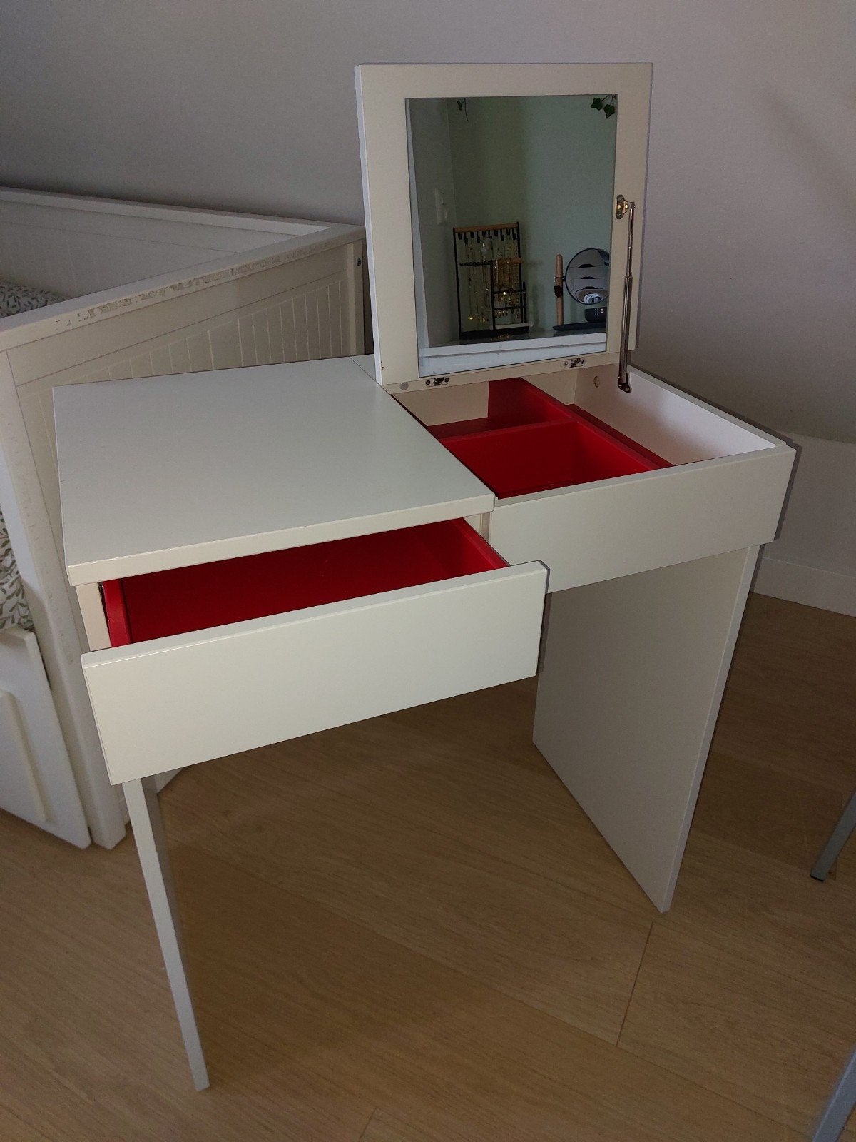 IKEA BRIMNES Toilettafel met spiegel en lade, Huis en Inrichting, Tafels | Kaptafels, Zo goed als nieuw, Minder dan 100 cm, 50 tot 100 cm