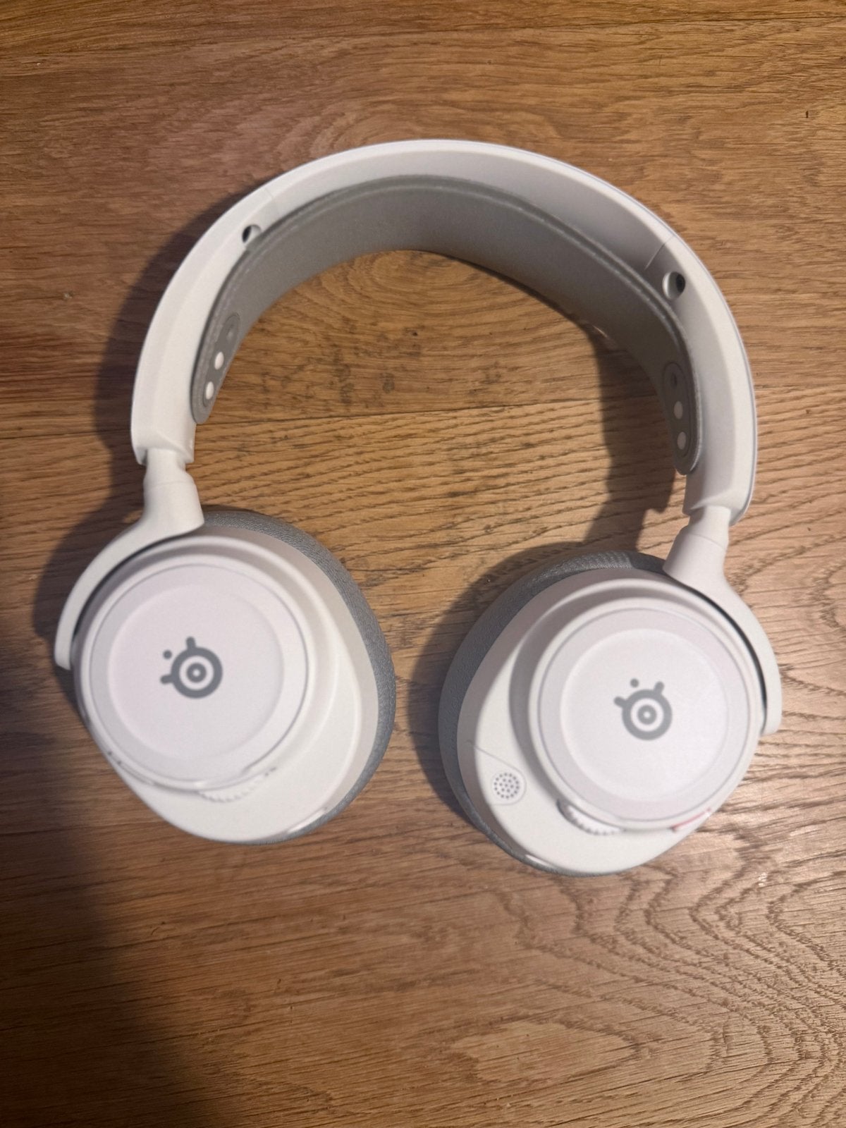 SteelSeries Arctis Nova 7P Gen 2 - Draadloze, Ophalen, Gaming headset, Zo goed als nieuw