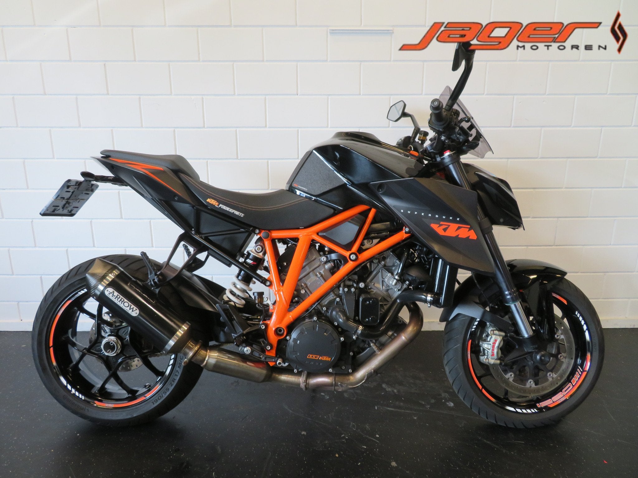 KTM KTM 1290 SUPERDUKE R SUPER DUKE (bj 2016), Motoren, 1290 cc, Naked bike, Gebruikt, Bedrijf