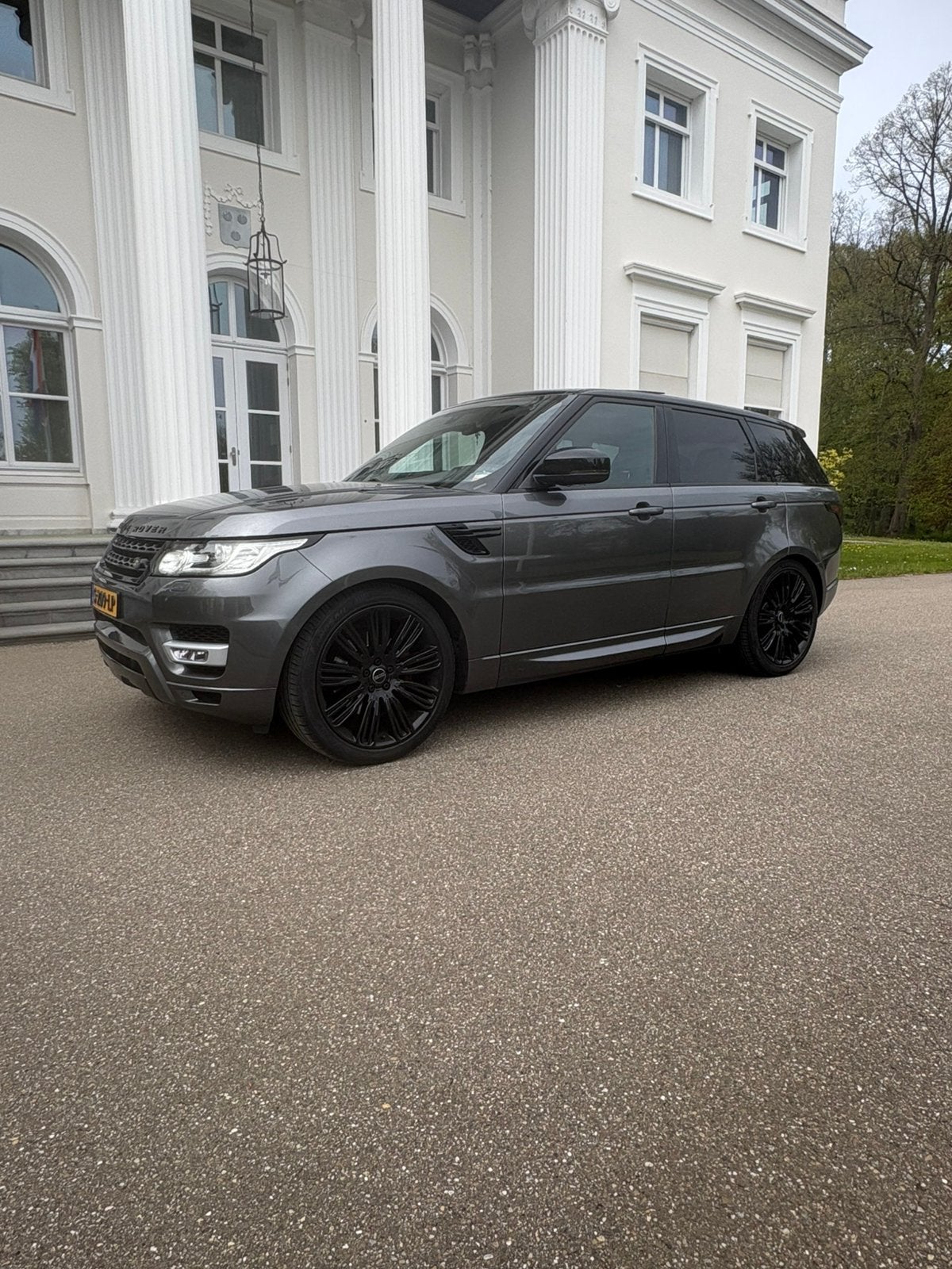 Land Rover Range Rover (sport) 3.0 Tdv6 155KW Grijs, Auto's, Zwart, 2993 cc, 255 €/maand, 14 km/l