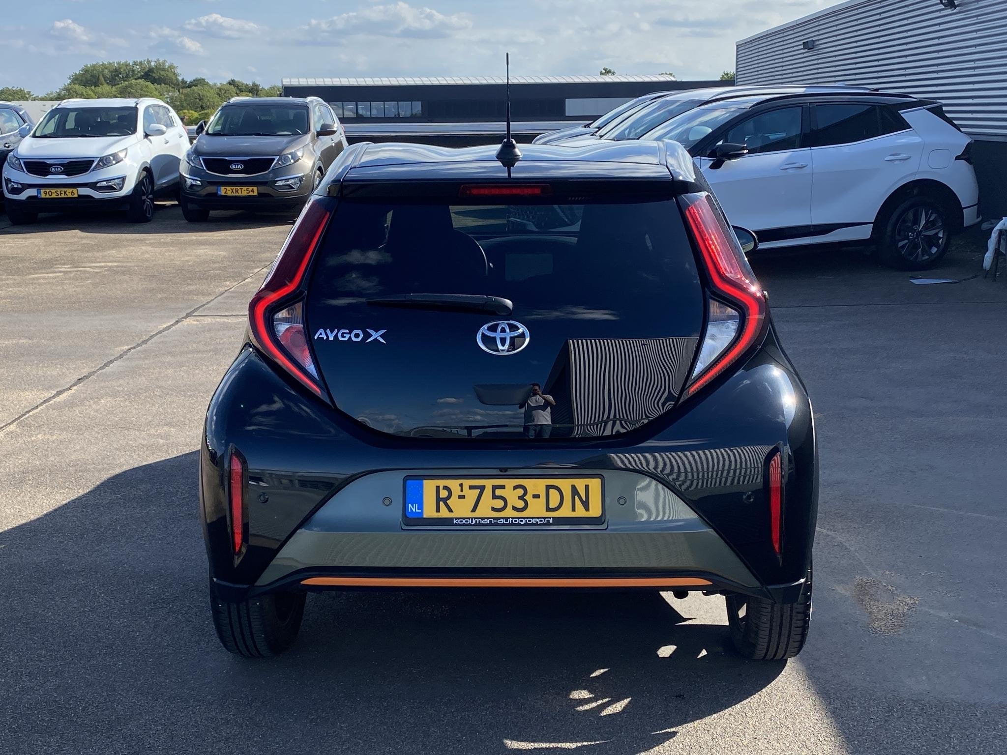 Toyota Aygo X 1.0 VVT-i S-CVT Automaat Limited 1e eigenaar M, Automatische klimaatregeling, Gebruikt, Euro 6, 4 stoelen