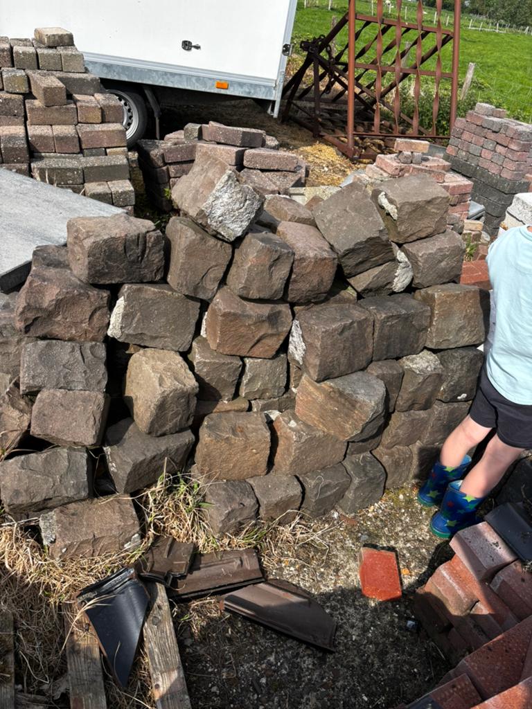 Kinderkopjes, Ophalen, Gebruikt, Beton, Klinkers