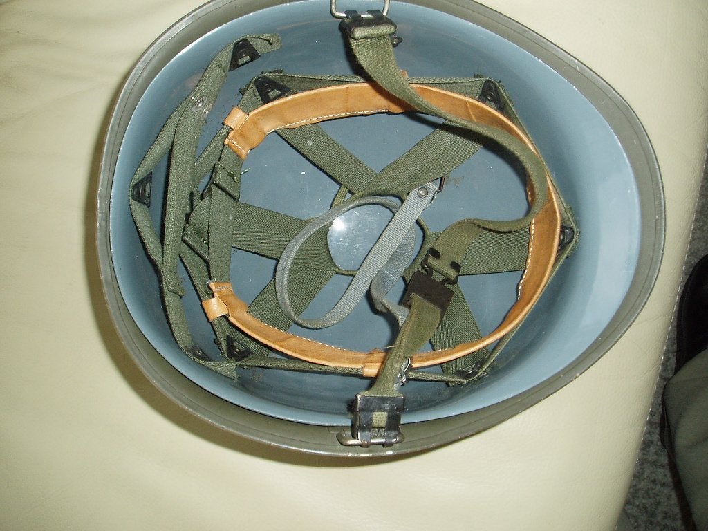 oude helm, Ophalen, Nederland, Helm of Baret