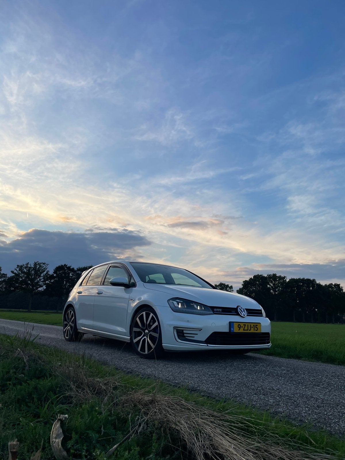 Volkswagen Golf 1.4 TSI Phev 150KW GTE 5D 2015 Wit, Auto's, 4 cilinders, Wit, 1395 cc, 1499 kg