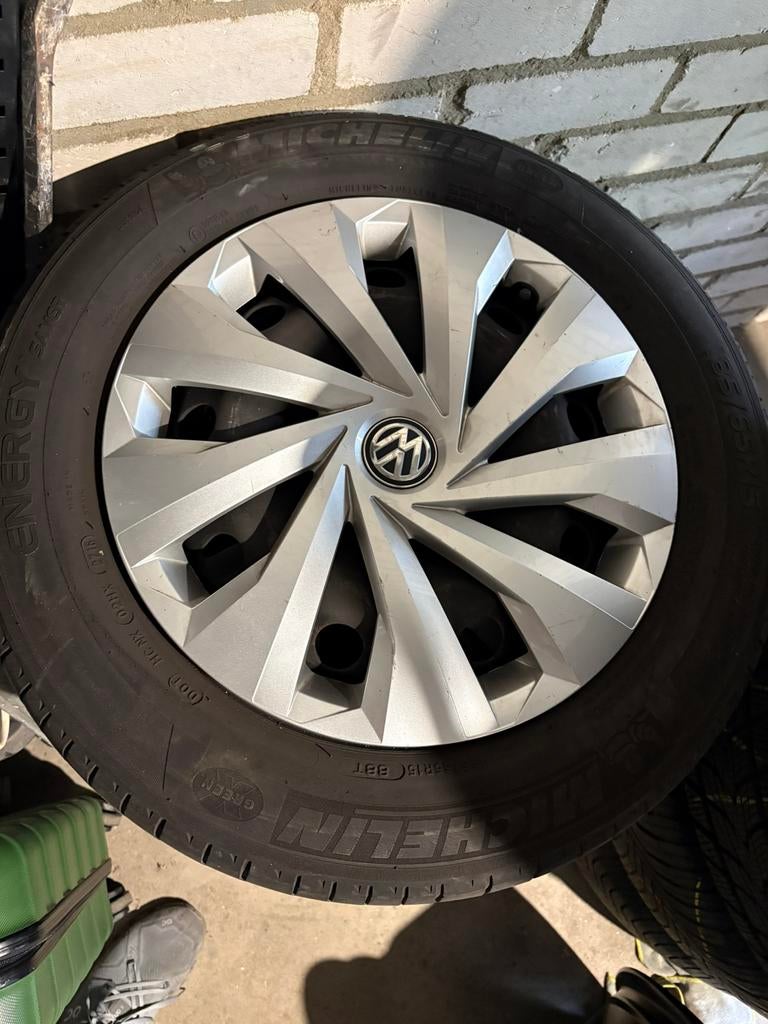 Volkswagen Polo 2G velgen 185 65 15 5x100, Auto-onderdelen, Banden en Velgen, Ophalen of Verzenden, Total car expert, Totalcarexpert@hotmail.com