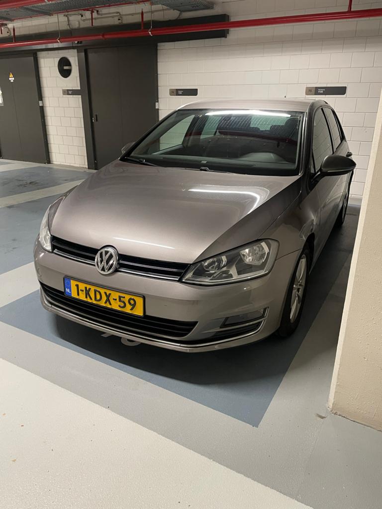 Volkswagen Golf 1.2 TSI 77KW 5D 2013 Grijs, Auto's, Voorwielaandrijving, 4 cilinders, 610 kg, 49 €/maand