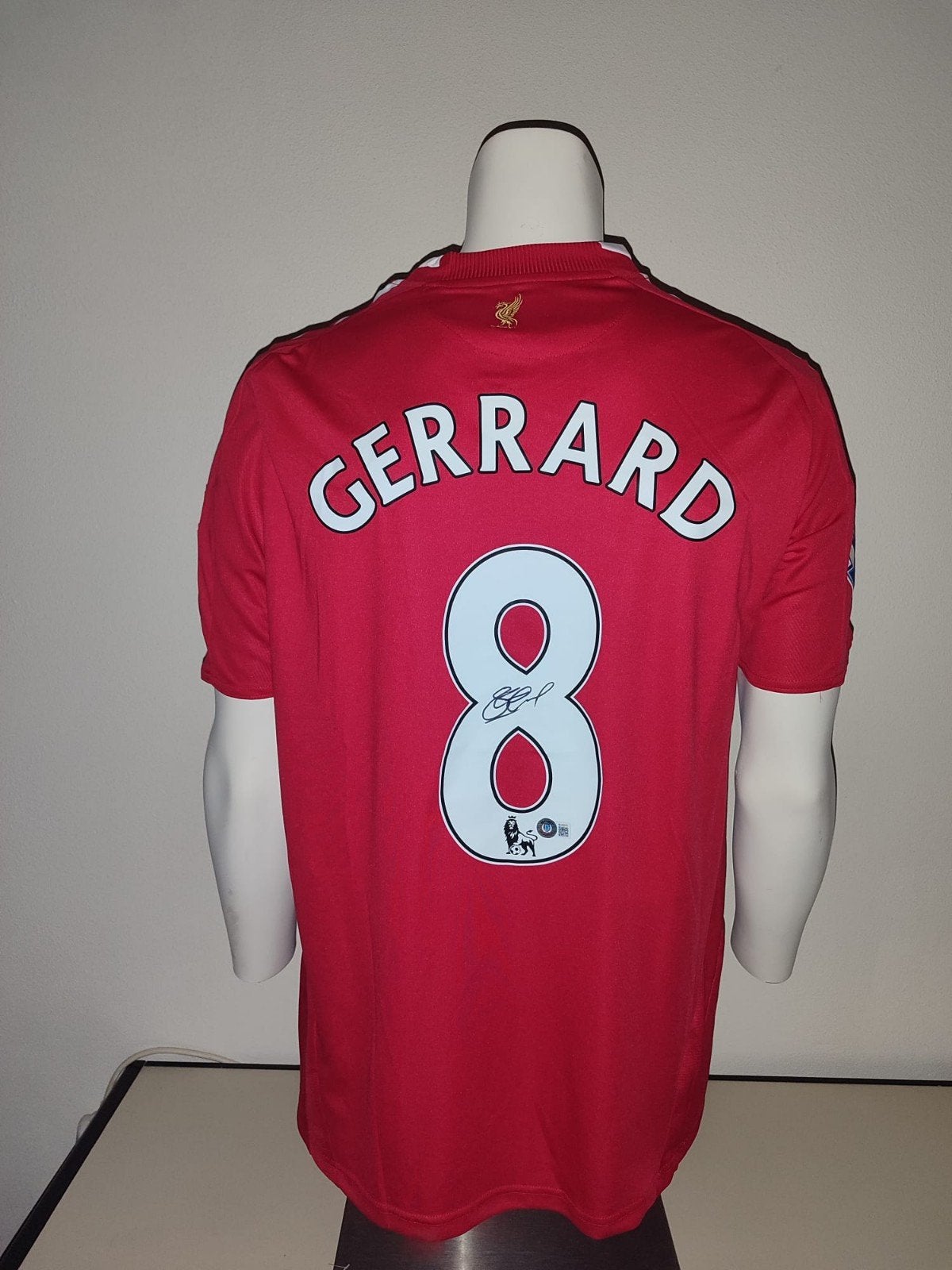 Liverpool shirt gesigneerd door Steven Gerrard met Beckett, Verzamelen, Ophalen of Verzenden, Nieuw, Buitenlandse clubs, Shirt
