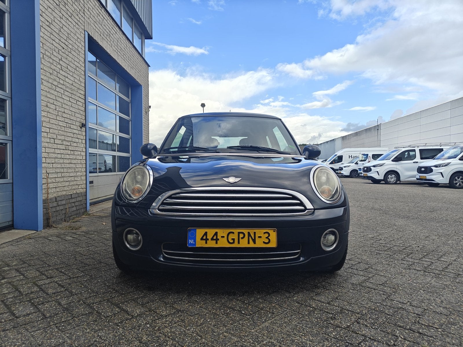 Mini 1.6 16V 88KW Cooper AUT 2008 Zwart, Auto's, 15 km/l, 750 kg, 4 cilinders, 4 stoelen