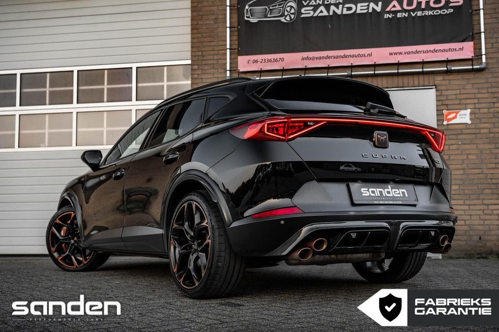 CUPRA Formentor VZ5 4Drive|BTW|5Cilinder|Kuip|Akebono|Carbon, Auto's, Cupra, Automaat, Zwart, Bedrijf, Vierwielaandrijving