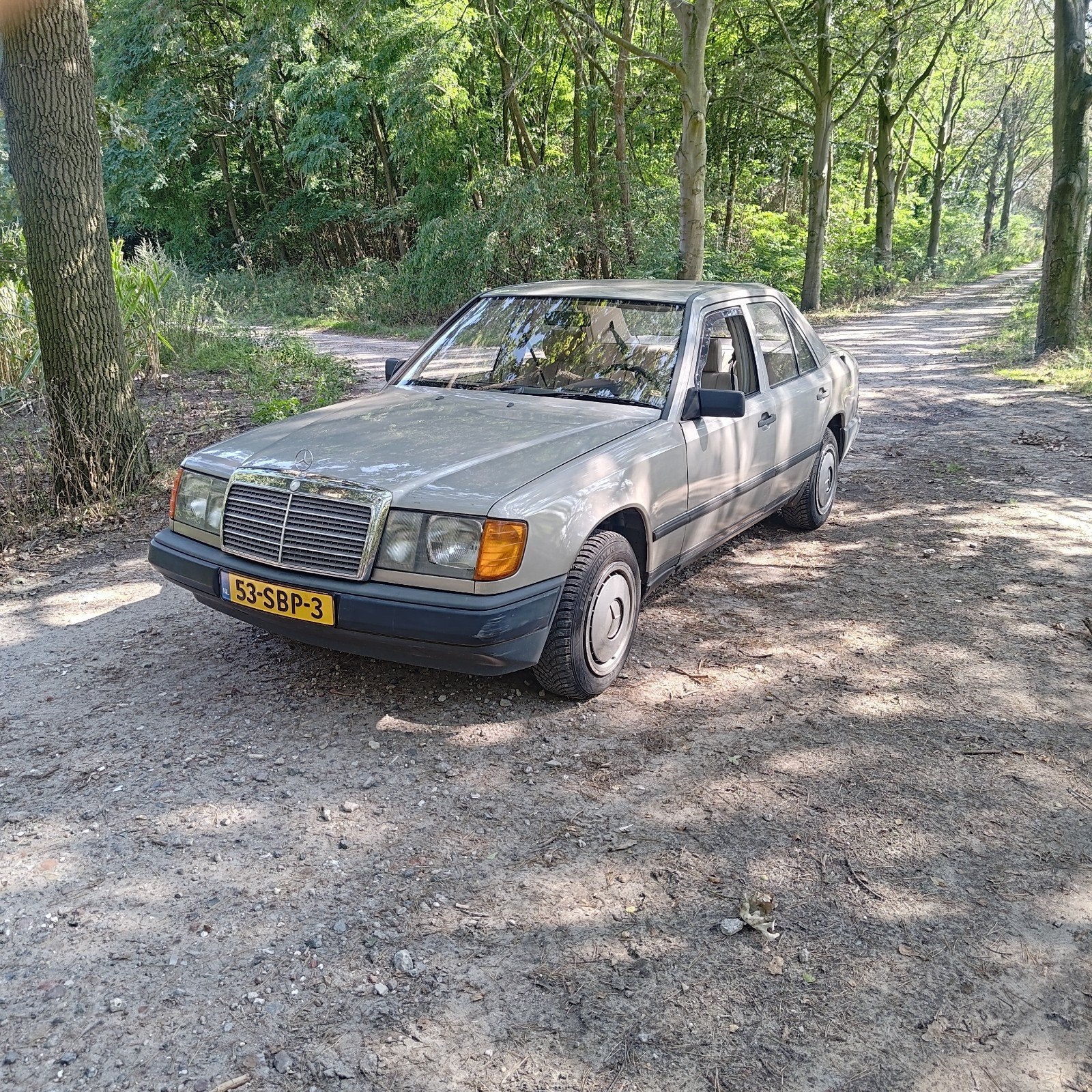 Mercedes-Benz Mercedes 200D W124 1985 Grijs Belastingvrij, Auto's, 1983 cc, Beige, 4 cilinders, 23 km/l