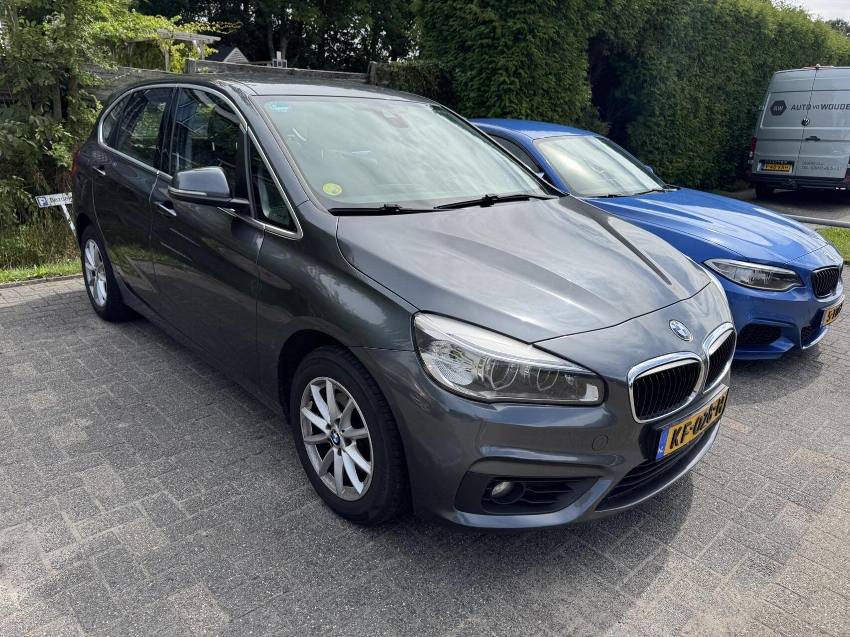 BMW 2-serie Active Tourer 216d Centennial High Executive, Auto's, Voorwielaandrijving, Stof, Gebruikt, 116 pk