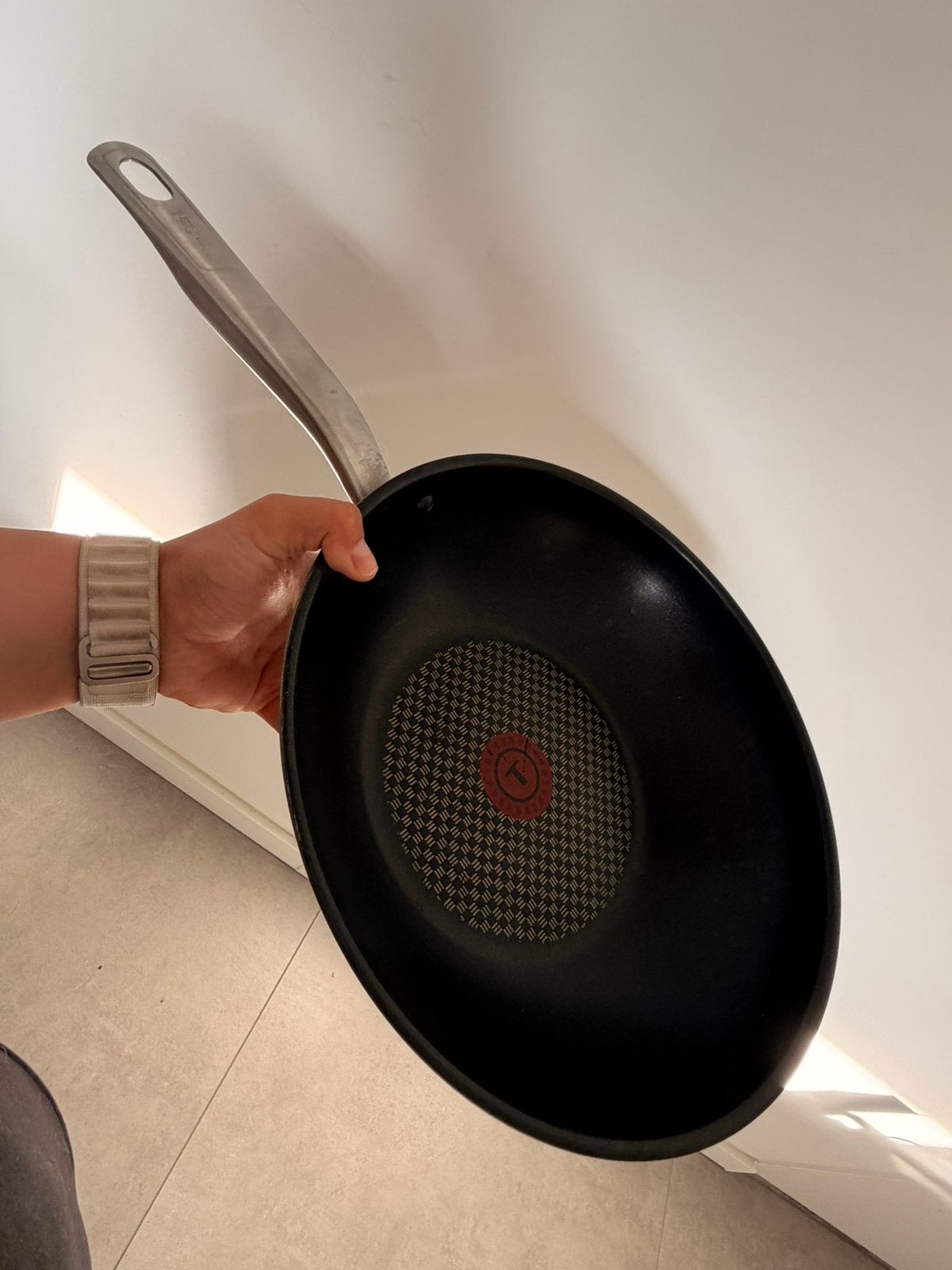 Tefal wokpan 28 CM, Ophalen, Tefal, Aluminium, Zo goed als nieuw