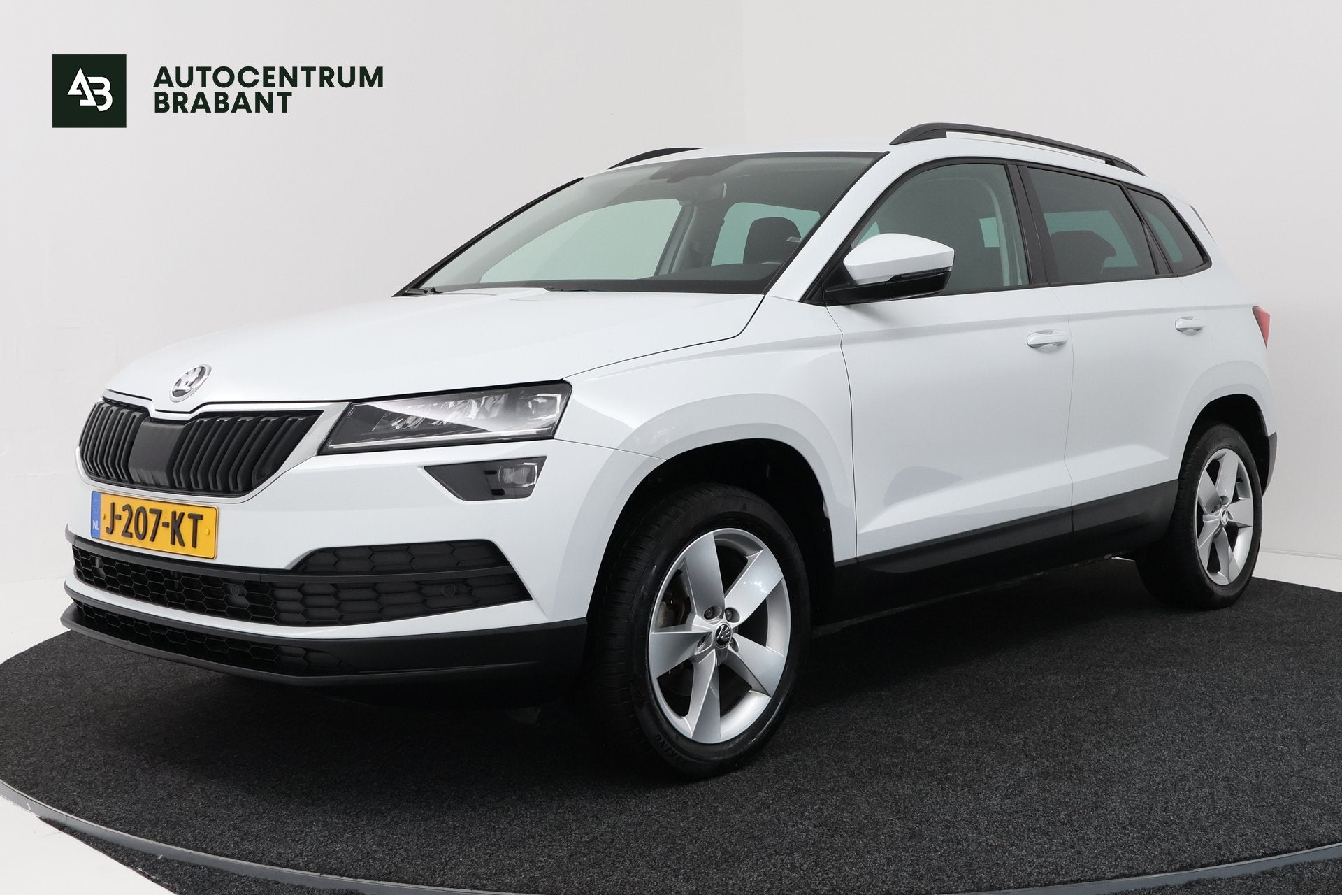 Skoda Karoq 1.5 TSI ACT Style (TREKHAAK, CAMERA, NAVIGATIE C, Auto's, Voorwielaandrijving, Stof, 4 cilinders, 150 pk