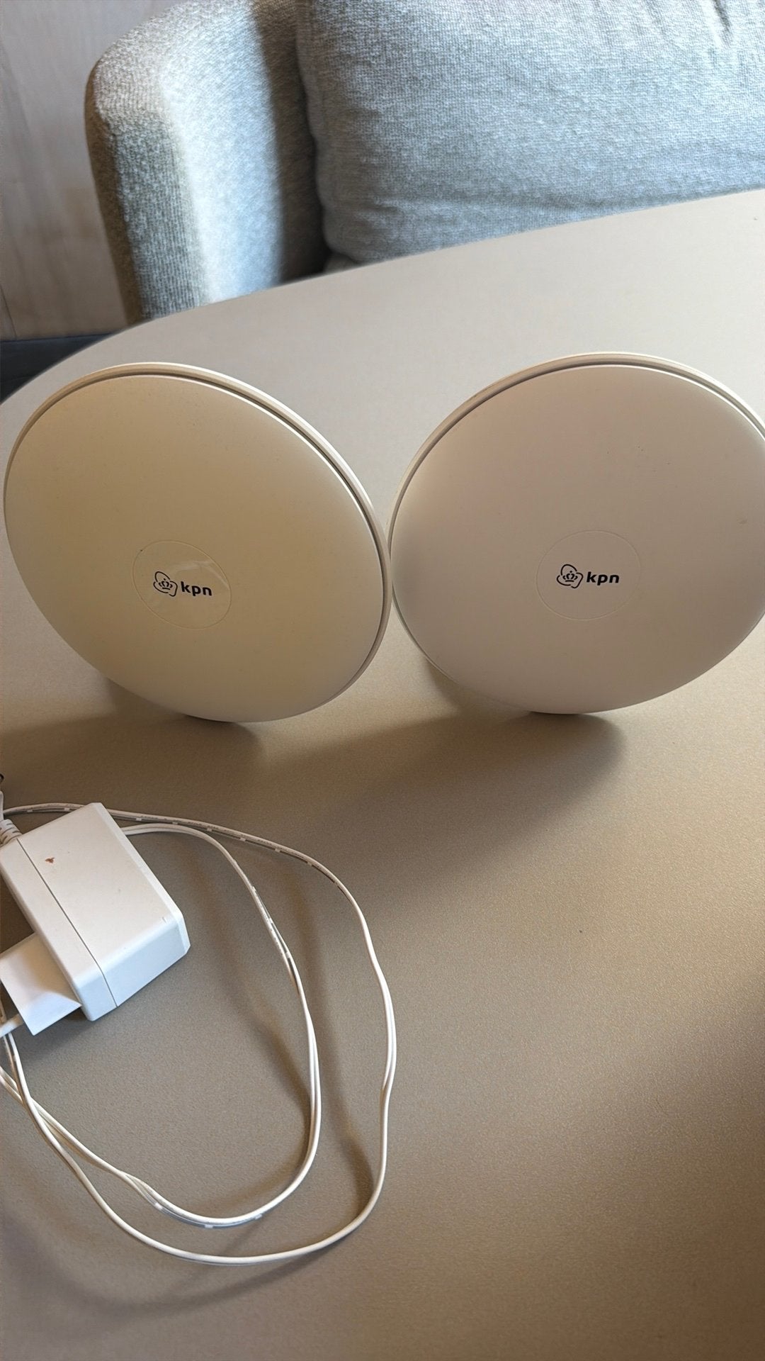 2 kpn wifi versterkers, Computers en Software, Ophalen, Zo goed als nieuw