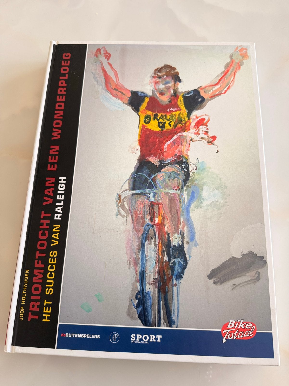 Triumftocht van een Wonderploeg: Het Succes van Raleigh, Boeken, Sportboeken, Zo goed als nieuw, Lopen en Fietsen, Ophalen