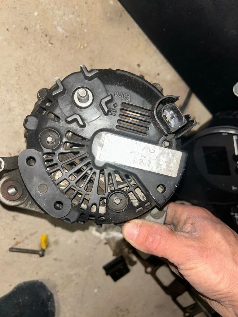 dynamo van 1.4 tsi past op seat vw skoda autos 1.4 tsi, Ophalen, Seat