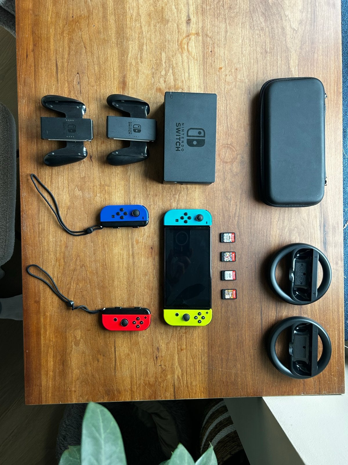 Complete Nintendo Switch OLED Set met 3 Games en Extra's, Switch OLED, Met games, Ophalen of Verzenden, Zo goed als nieuw