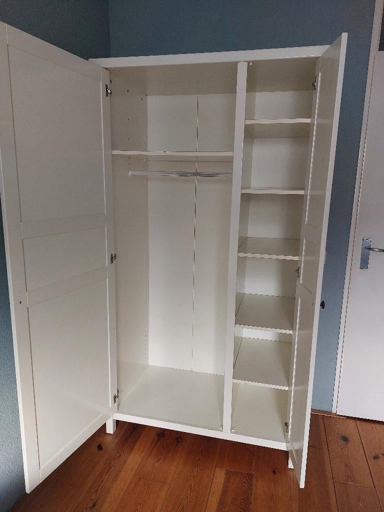 Kledingkast, Huis en Inrichting, Kasten | Kledingkasten, Ophalen, Gebruikt, 100 tot 150 cm, Met plank(en)