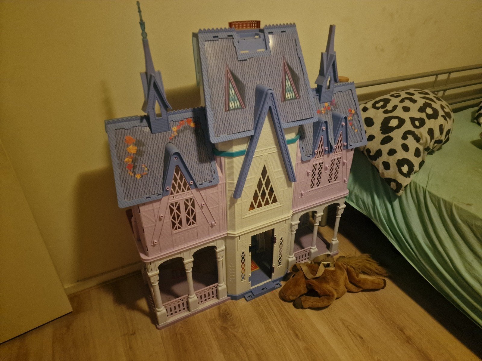 Elsa Kasteel - Frozen Speelkasteel, Ophalen of Verzenden, Gebruikt, Poppenhuis