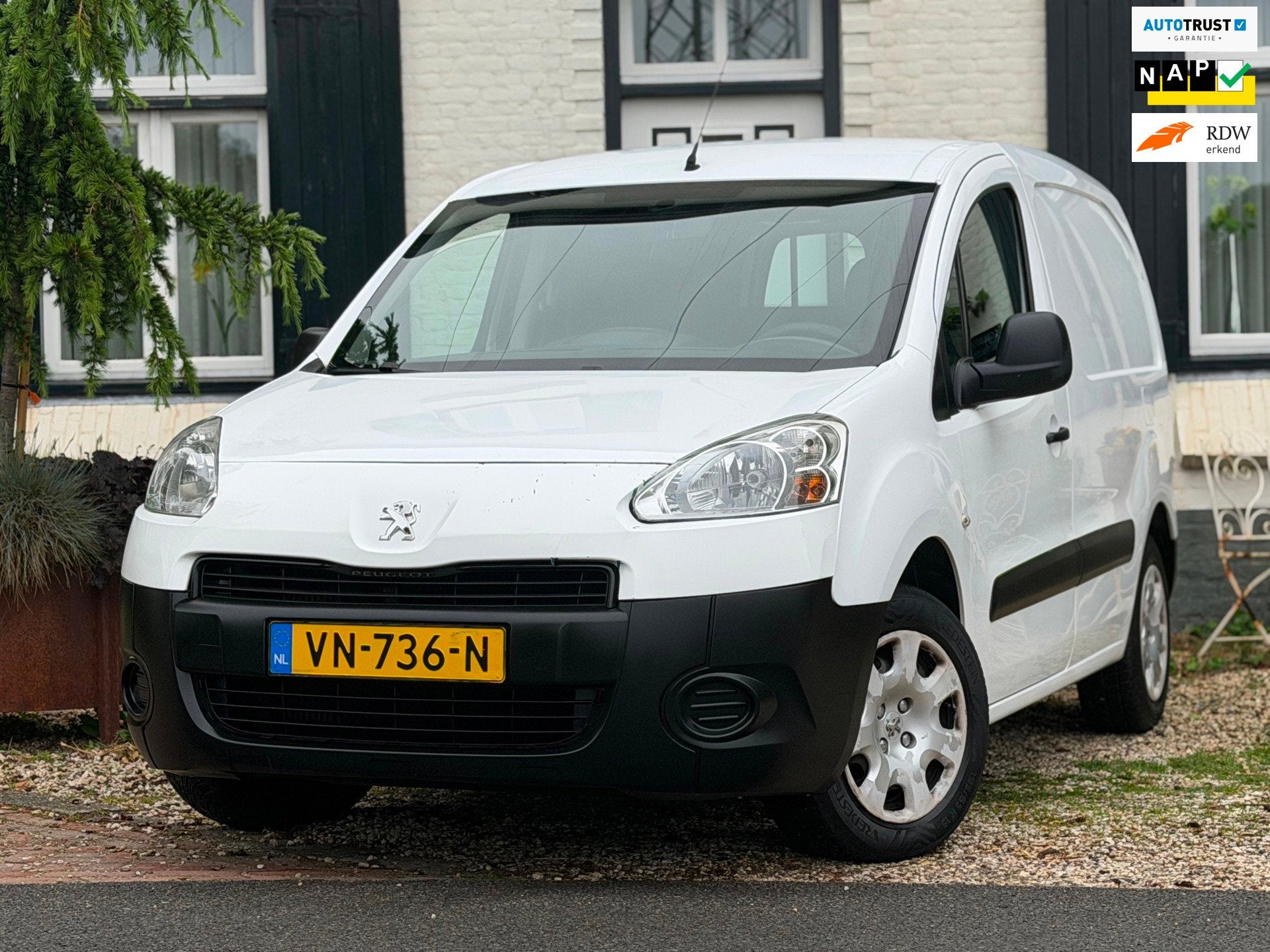 Peugeot Partner 120 1.6 HDI L1 XR Profit +|Airco|Trekhaak|PD, Auto's, Bestelauto's, Voorwielaandrijving, Euro 5, Gebruikt, 4 cilinders