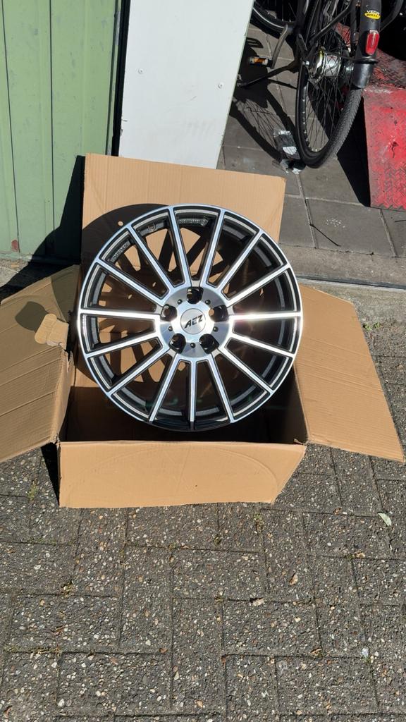 Auto velgen, 19 inch, Velg(en), Ophalen of Verzenden, 235 mm