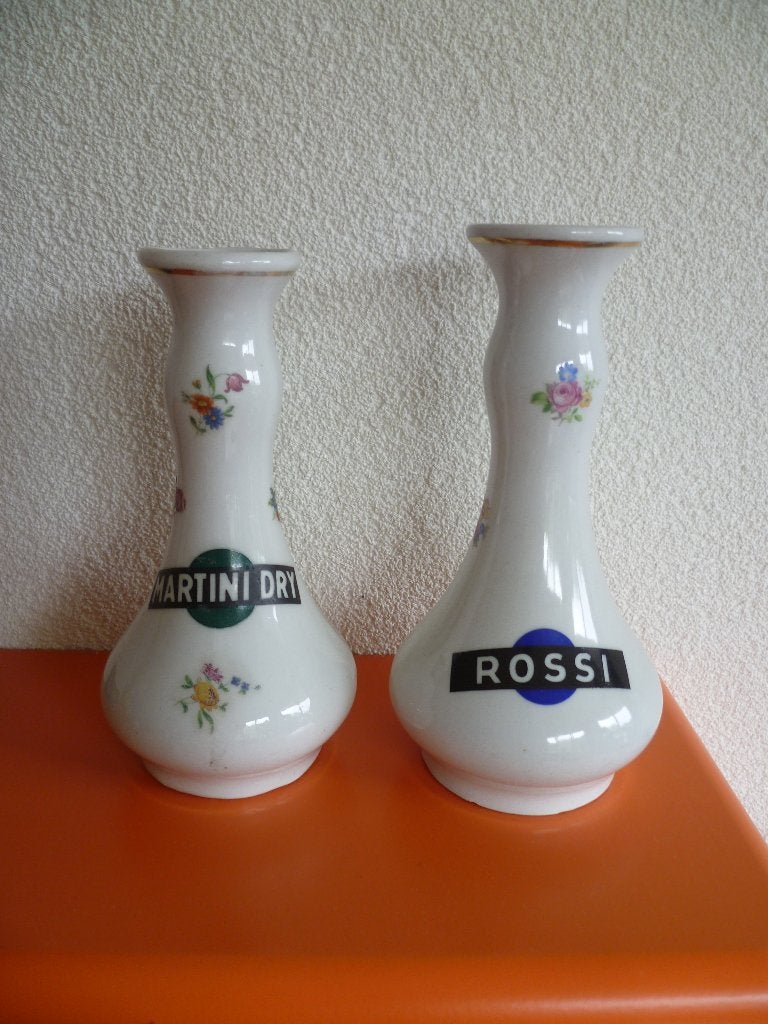 2X PORCELIJNEN"MARTINI TAFEL VAASJES"UIT JAREN 50-60, Verzamelen, Ophalen of Verzenden, Zo goed als nieuw, Gebruiksvoorwerp