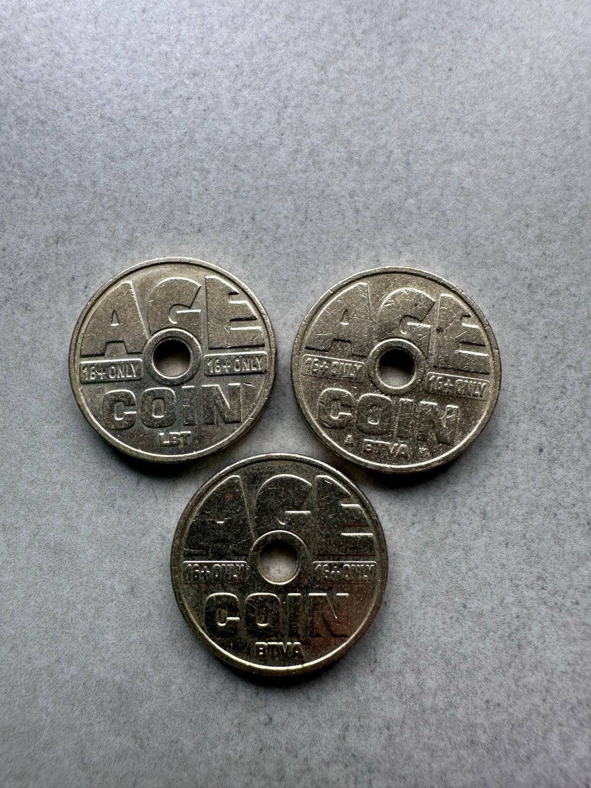 3x Age Coin 16+ Only - Arcade Token, Postzegels en Munten, Ophalen of Verzenden, Overige waardes, Setje