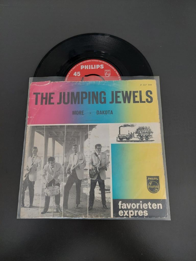 The jumping jewels more, Ophalen of Verzenden, Gebruikt, 7 inch, Single