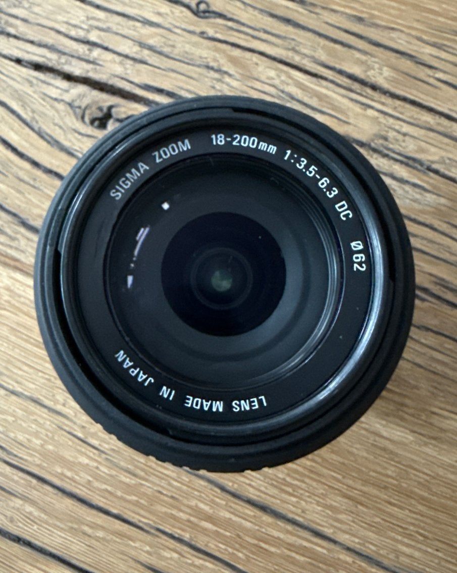 Sigma Zoom 18-200mm f/3.5-6.3 DC lens voor Canon, Audio, Tv en Foto, Fotografie | Lenzen en Objectieven, Gebruikt, Standaardlens