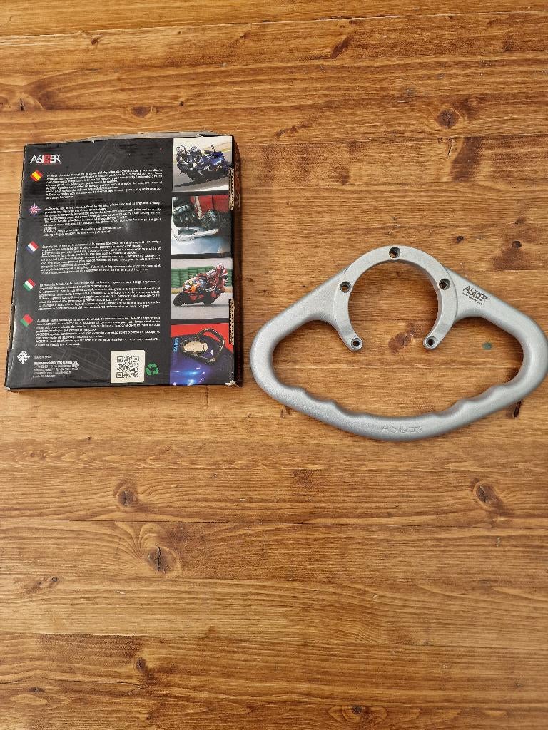 A Sider tankgreep 5 bouts Yamaha Suzuki Ducati MV Agusta, Ophalen of Verzenden, Zo goed als nieuw