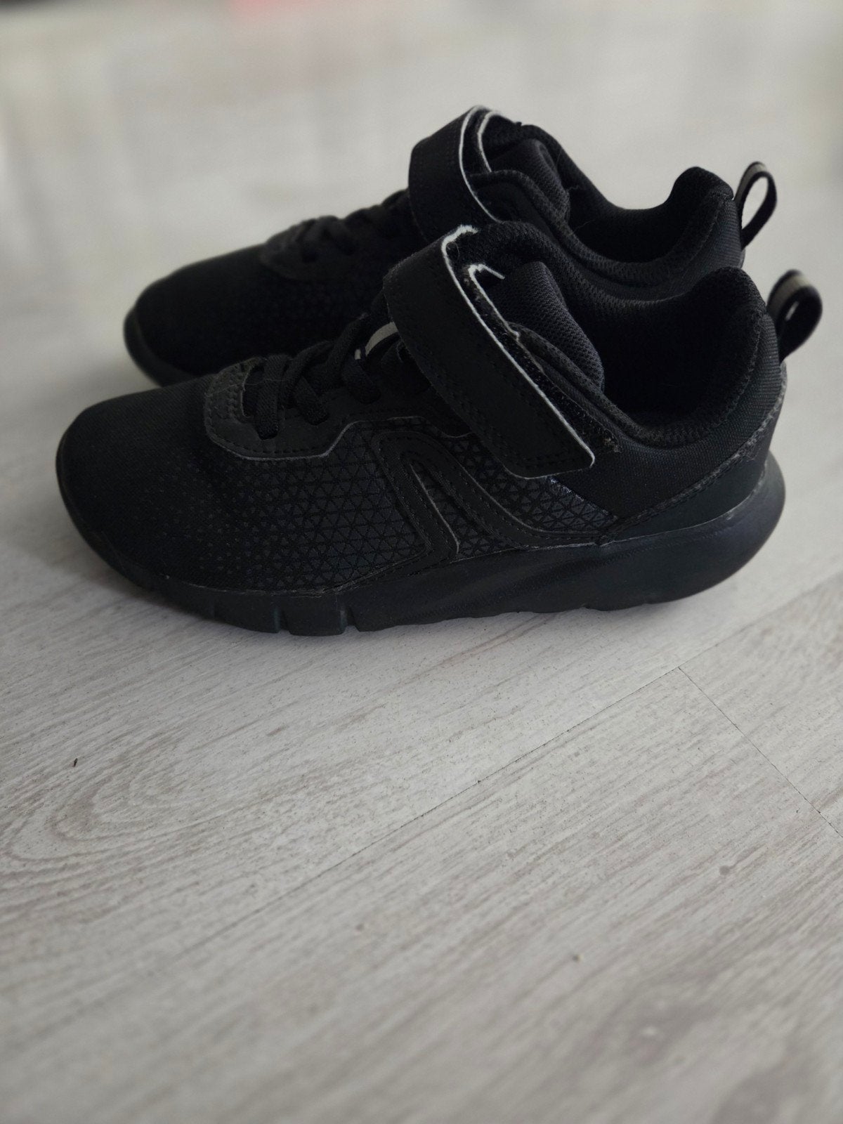 Decathlon gymschoenen maat 32, Decathlon, Ophalen of Verzenden, Zo goed als nieuw, Jongen of Meisje