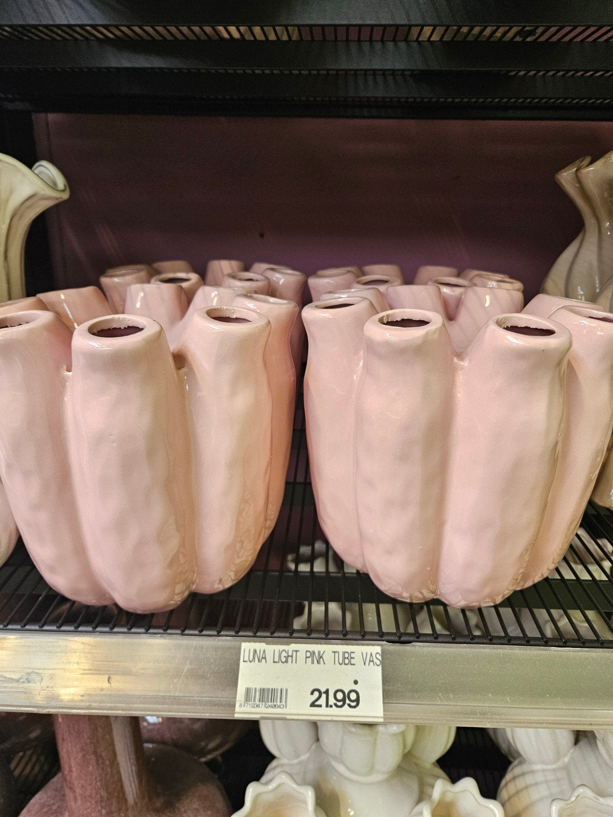 Roze vaas, Ophalen