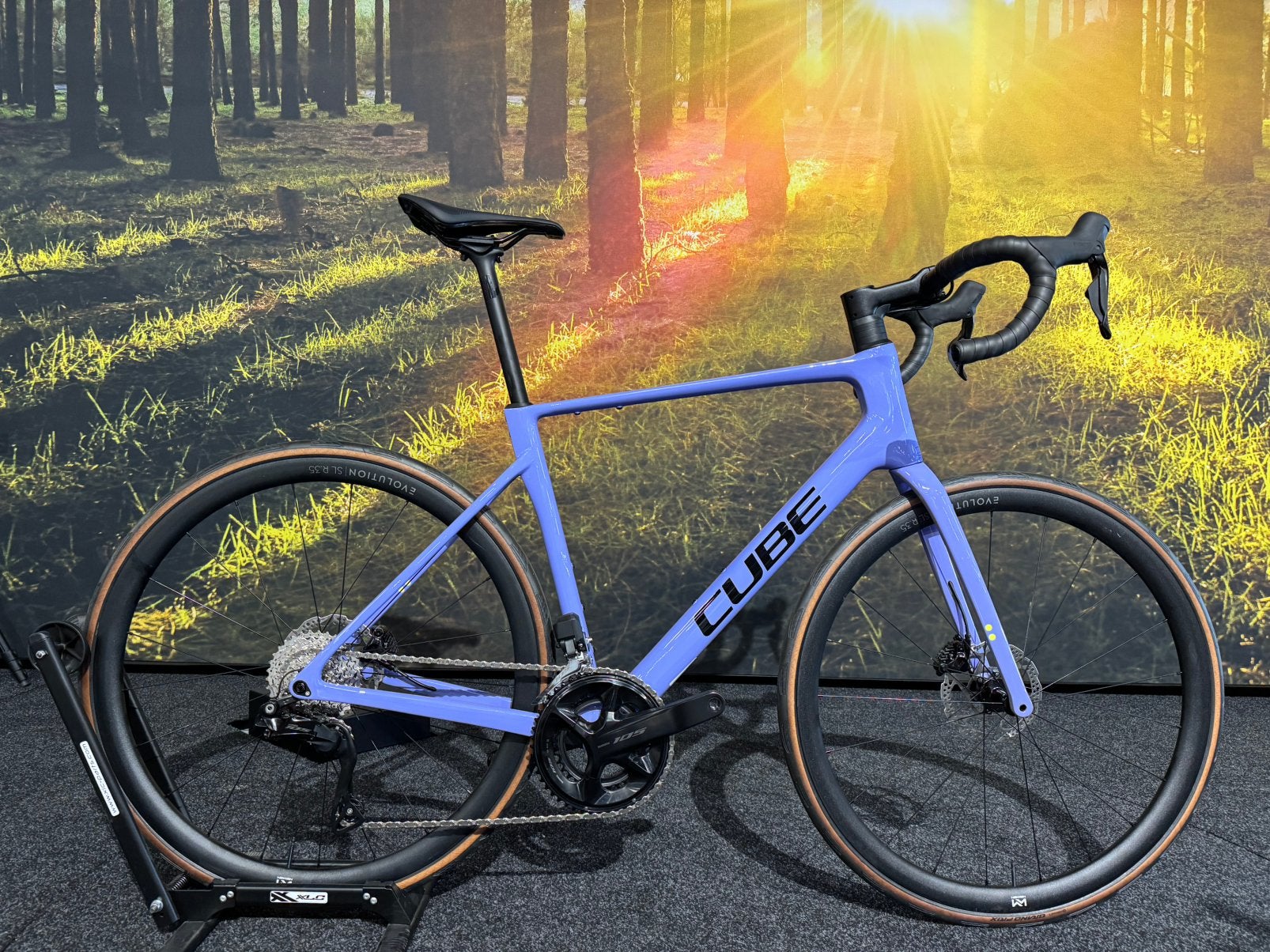 Nieuwe Cube Attain C:62 carbon met Shimano Di2 maat 56cm