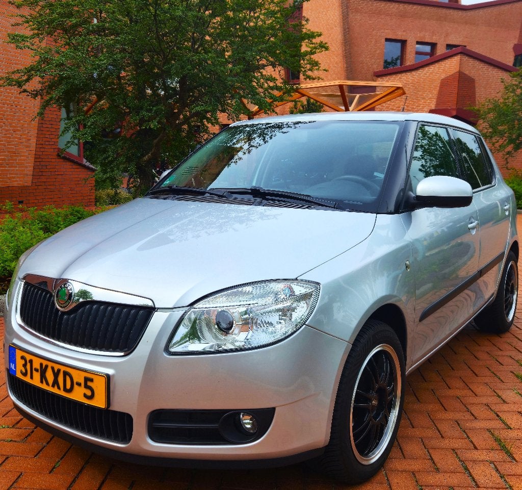 Skoda Fabia 1.6 105Pk 2010 39.931km NAP! Automaat Navi Airco, Auto's, Skoda, Stof, 4 cilinders, 49 €/maand, Origineel Nederlands