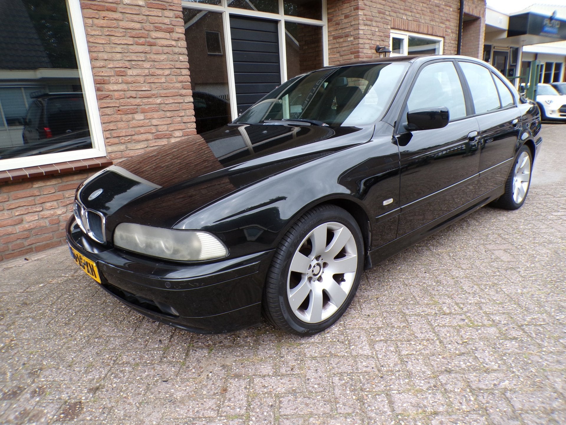BMW 5-serie 525i Lifestyle Edition Automaat / leder / Clima