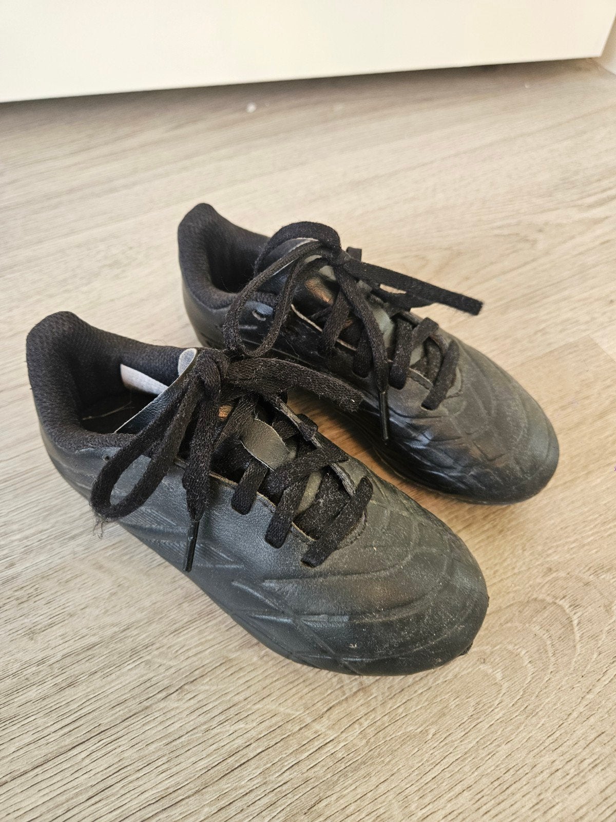 Adidas voetbalschoenen zwart maat 29, Ophalen, Adidas, Gebruikt, Jongen of Meisje