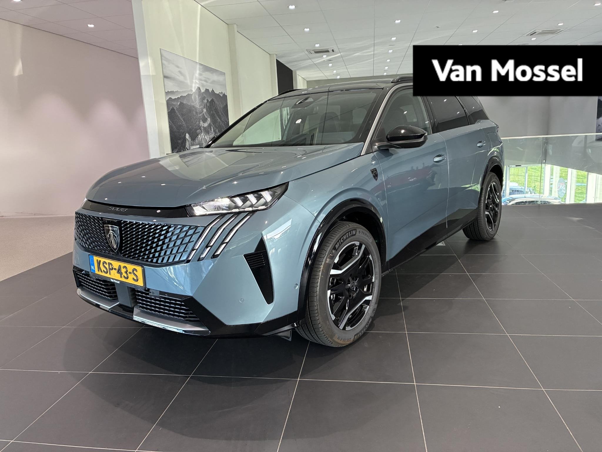Peugeot e-5008 GT Exclusive 73 kWh 7p