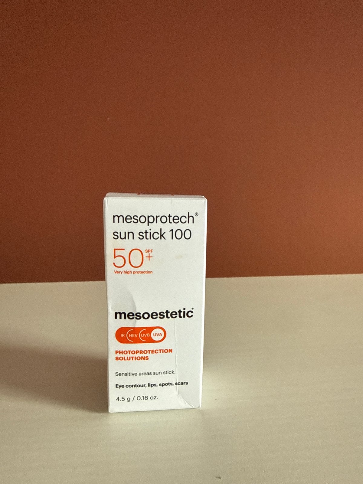 Nieuwe Mesoestetic Mesoprotech Sun Stick 100 SPF50+, Sieraden, Tassen en Uiterlijk, Ophalen of Verzenden, Nieuw, Gehele gezicht
