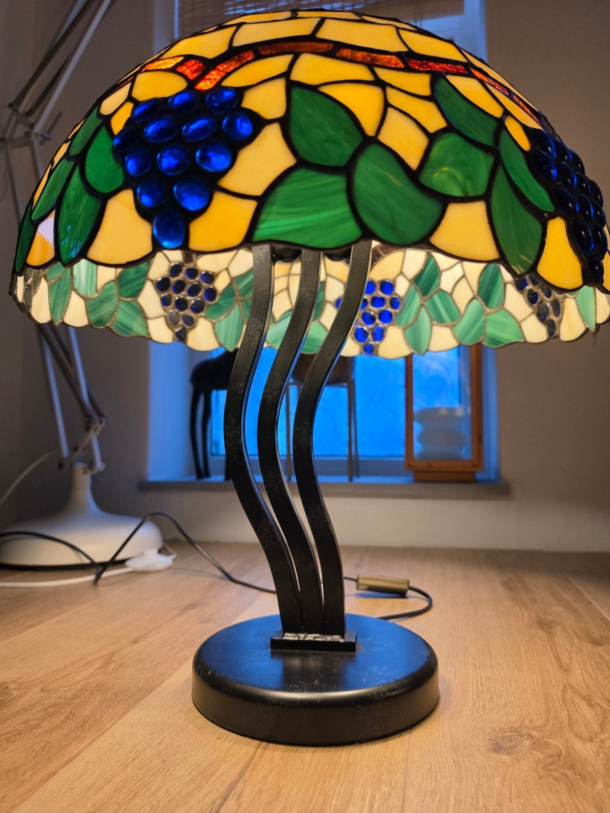 Tiffany Tafellamp met Druivenmotief - 55cm Hoog, Ophalen, Glas, Tiffany lamp, 55 cm
