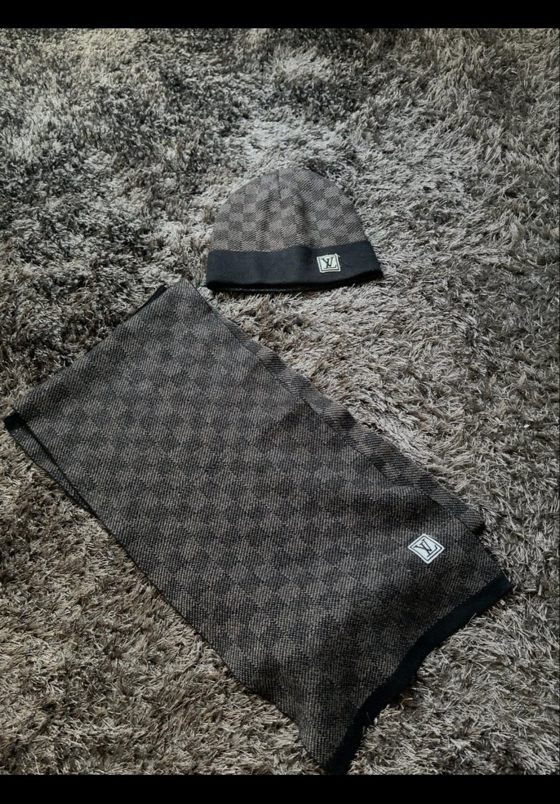 Louis Vuitton muts en sjaal set, Kleding | Heren, Ophalen of Verzenden, Zo goed als nieuw, Muts