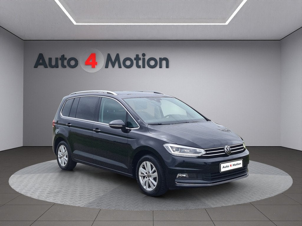 Volkswagen TOURAN 1.5TSI HIGHLINE 7p. MET ECC NAVIG PANO AND, Auto's, Voorwielaandrijving, Euro 6, 4 cilinders, 150 pk