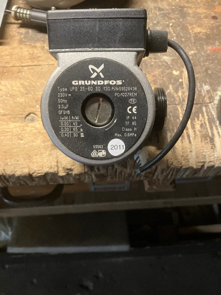 Circulatie pomp Grundfos, Minder dan 30 cm, Cv-ketel of Combi-ketel, Minder dan 60 cm, Ophalen of Verzenden
