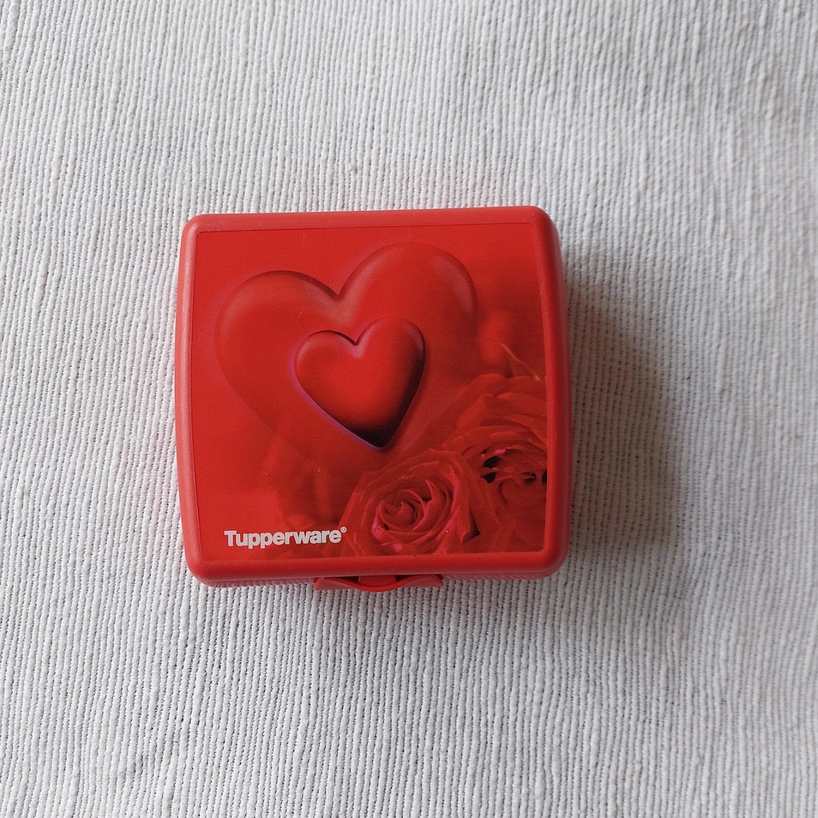 Bakje rood "Valentijn' voor snacks, brood, fruit, Ophalen of Verzenden, Rood, Overige typen