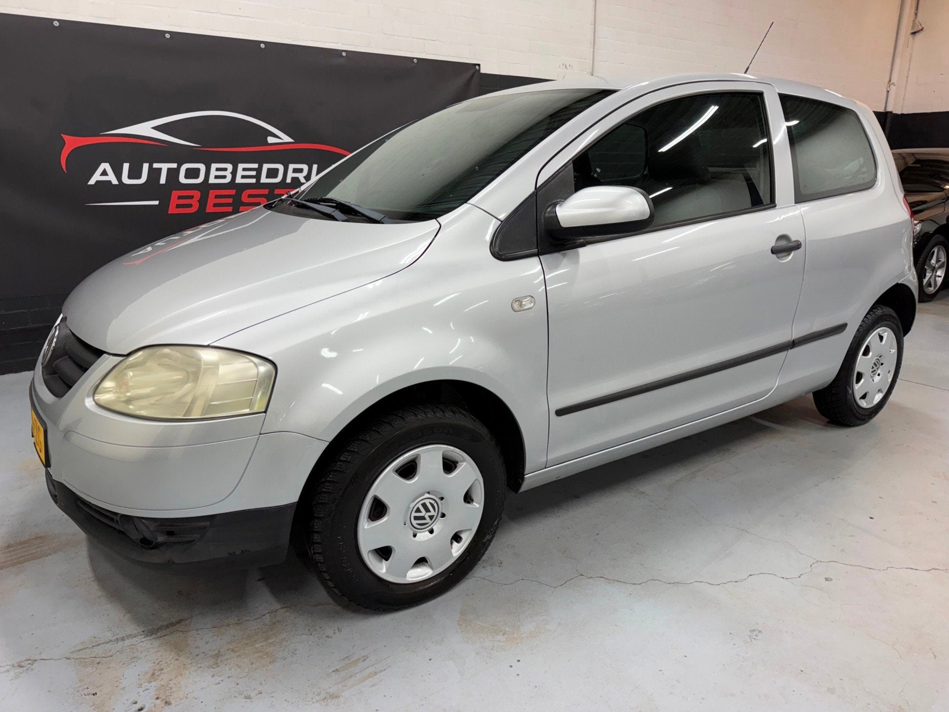Volkswagen Fox 1.2 Trendline Nap/Airco/NETTE AUTO!, Voorwielaandrijving, Zwart, 969 kg, 4 stoelen