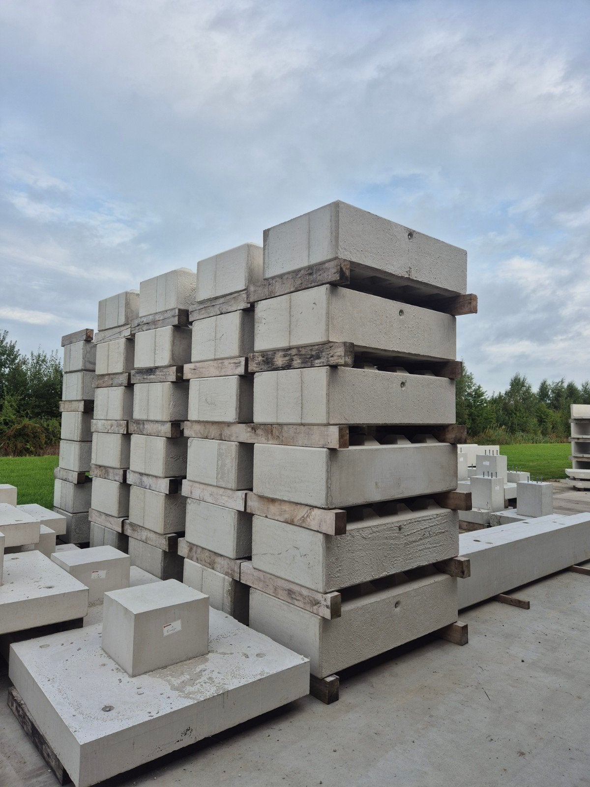 Betonnen stapelblokken, Doe-het-zelf en Verbouw, 100 liter of meer, Ophalen of Verzenden, Nieuw, Overige typen