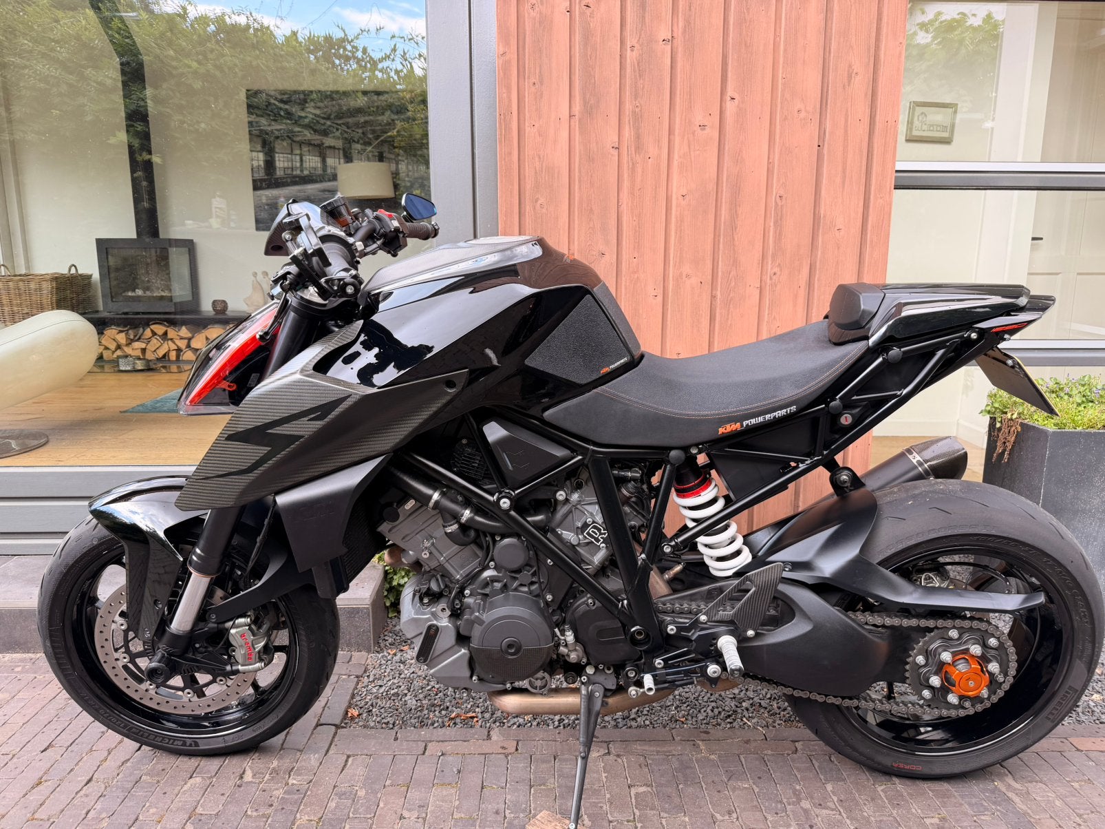 KTM Superduke 1290 R / beurt gehad / nieuwe achterband, 2 cilinders, 1301 cc, Particulier, Handvatverwarming