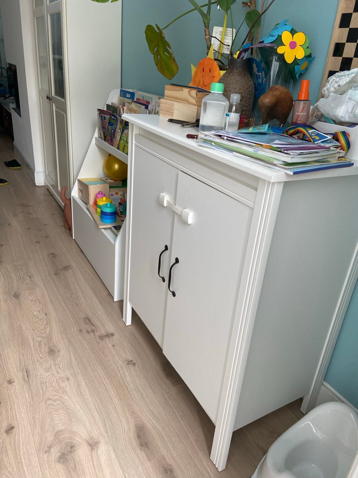 IKEA Kast met kinderbeveiliging - Goede staat, Huis en Inrichting, Kasten | Overige, Ophalen, Gebruikt