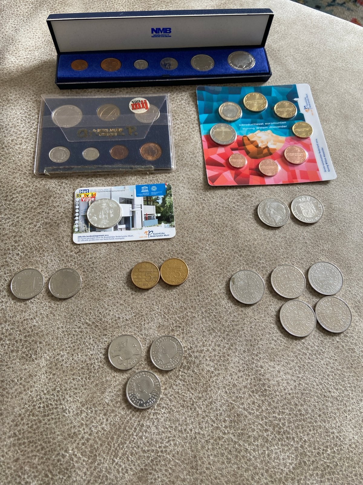 Diverse Nederlandse munten en sets - gulden en euro, Ophalen of Verzenden, Koningin Beatrix, 2½ gulden, Setje