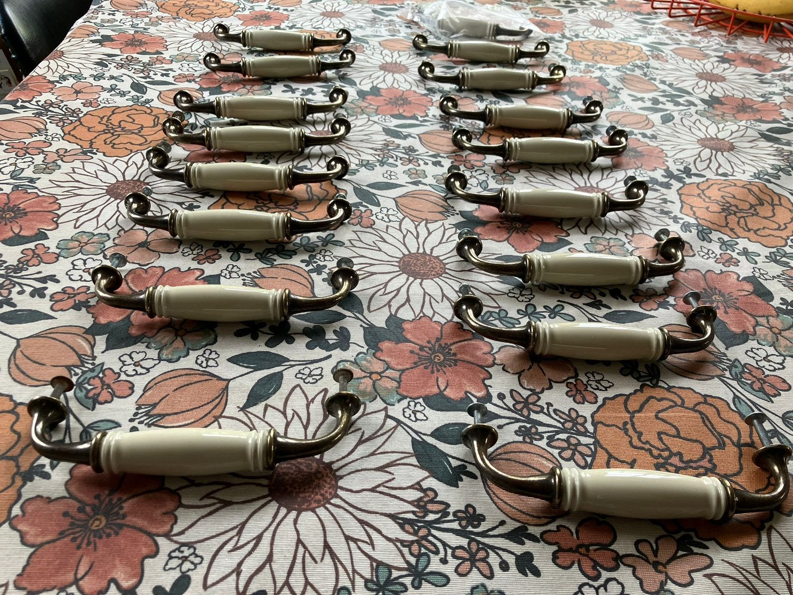Keukengreepjes porselein, 17 stuks. 128 mm, Huis en Inrichting, Keuken | Keukenelementen, Minder dan 50 cm, Ophalen of Verzenden
